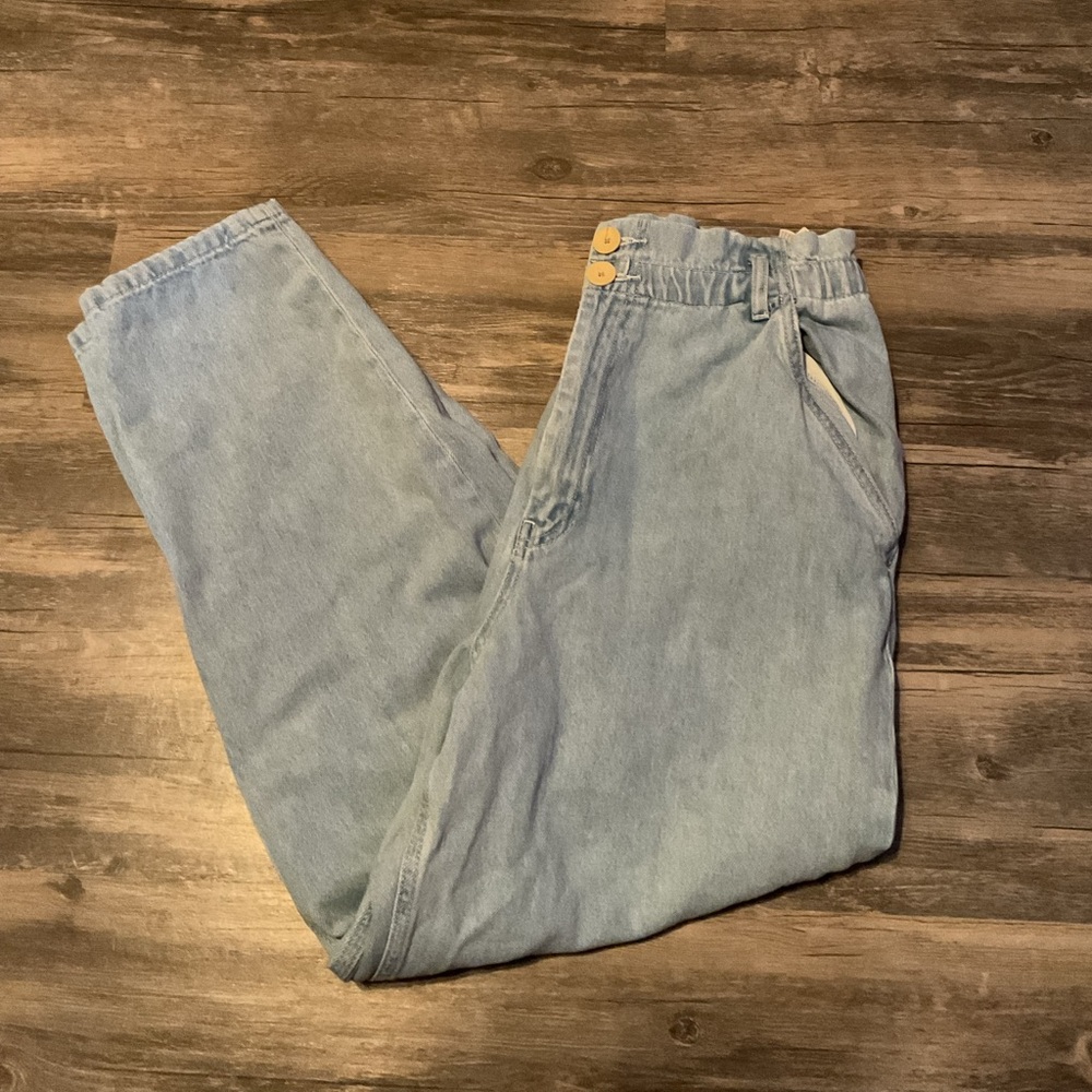 Zara Paperbag Waist Light Wash Denim Jeans